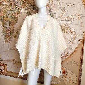 Cabi ivory cable knit V neck poncho fisherman quiet luxury neutral festival OS